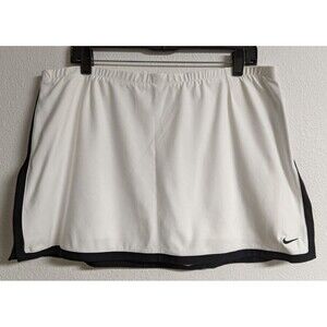 Women's Nike Dri Fit Tennis Skort in White with Black Trim Size Extra Large
